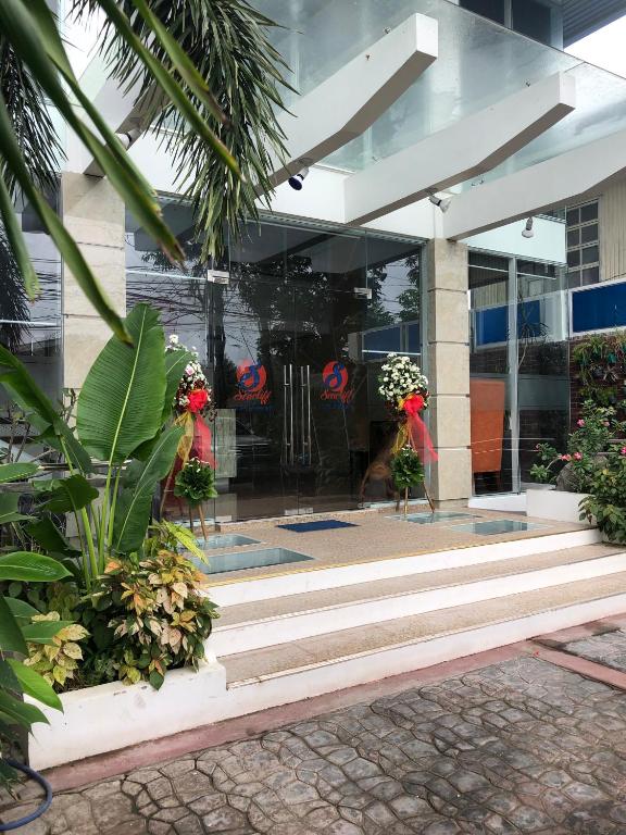 Seacliff Suites Hotel and Resort photo