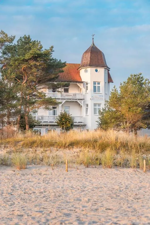 Strandhotel zur Promenade, hotel in Binz