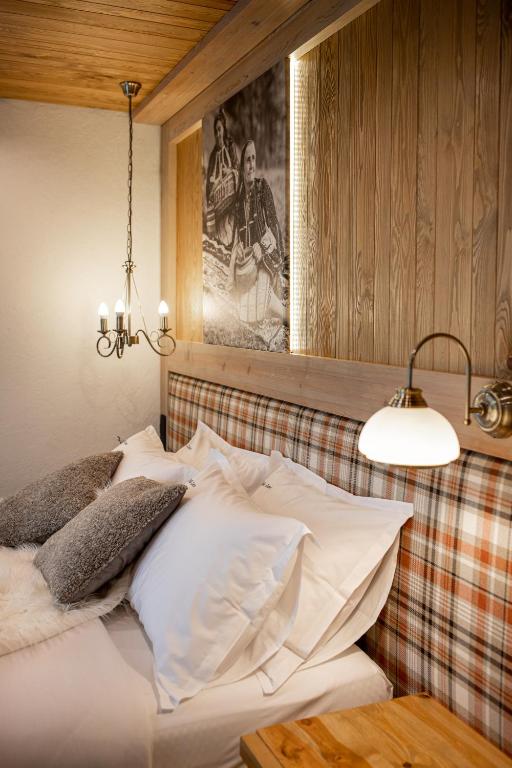 Zara Chalet photo