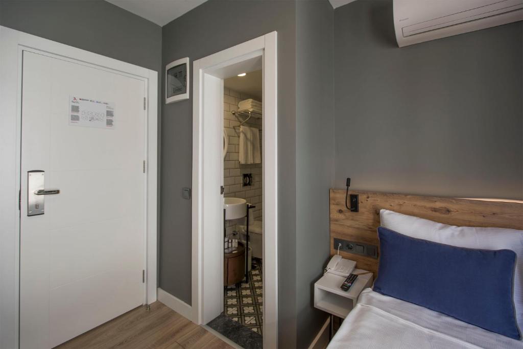 Pure Blanche Hotel photo