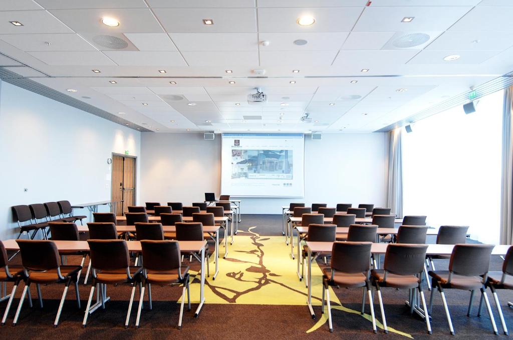 Clarion Hotels for Business Traveler