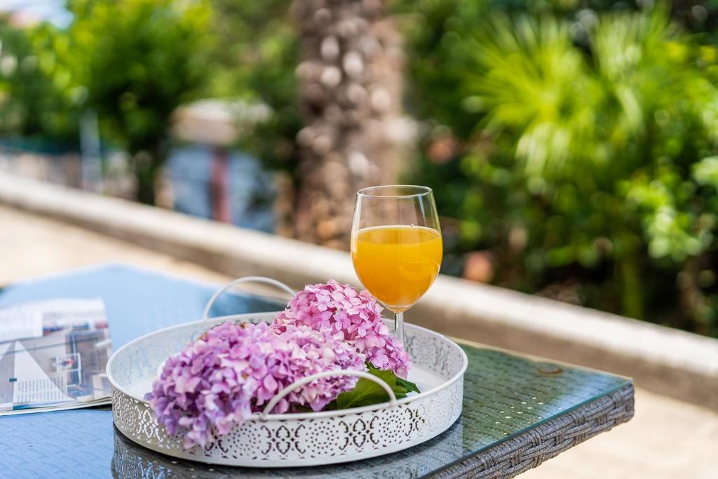 Downtown Apartments Dorian and Nadia — Hotel in Opatija