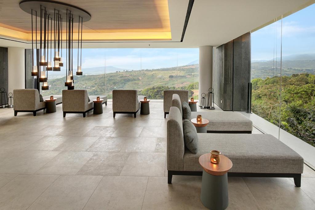 Spa, Royal Tulip Gunung Geulis Resort and Golf in Puncak