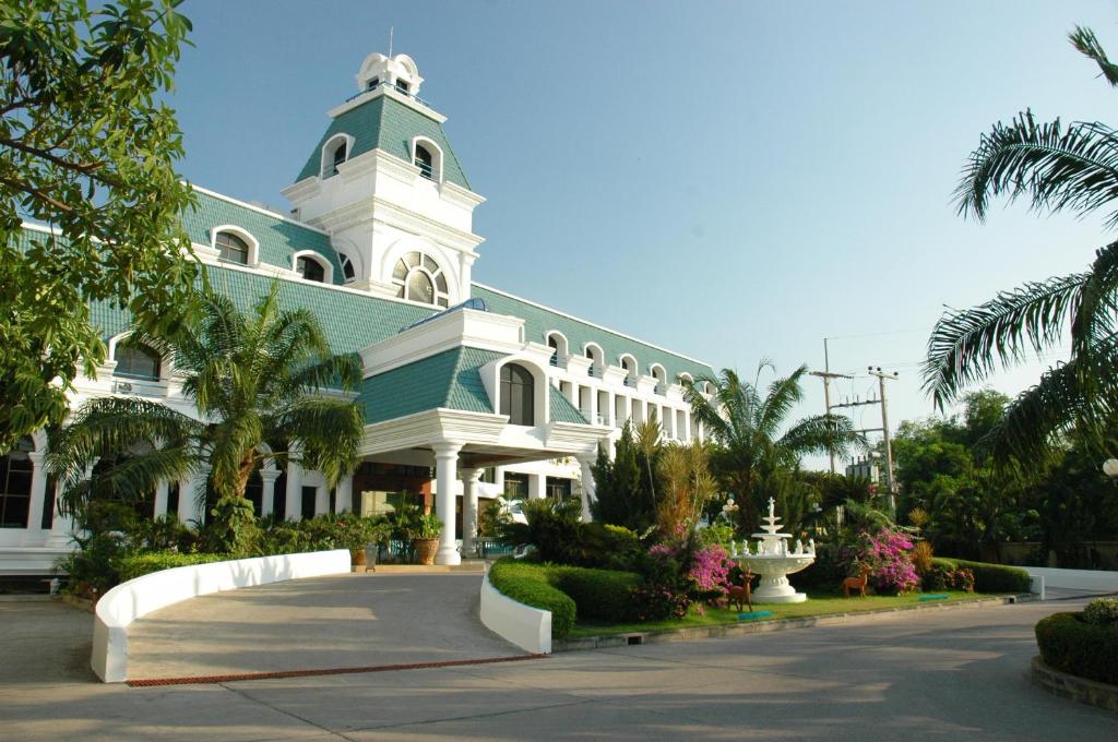 Camelot Hotel photo