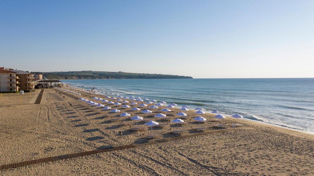 HVD Club Hotel Miramar - 24 Hours Ultra All Inclusive photo