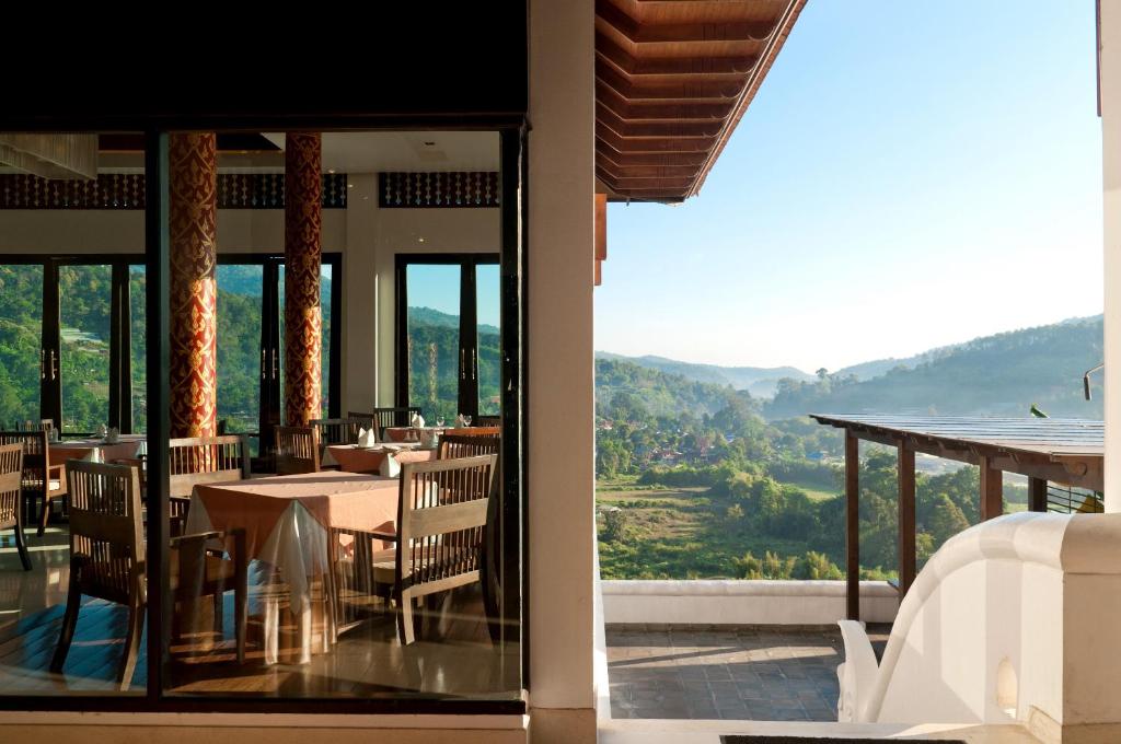 Restaurant, Panviman Chiangmai Spa Resort in Chiang Mai
