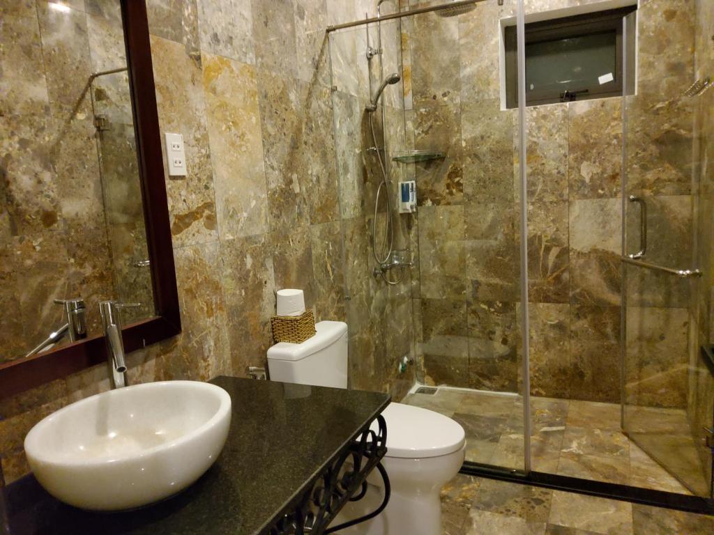 Well-appointed bathrooms