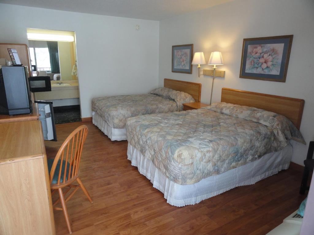 Grand Rapids Inn photo