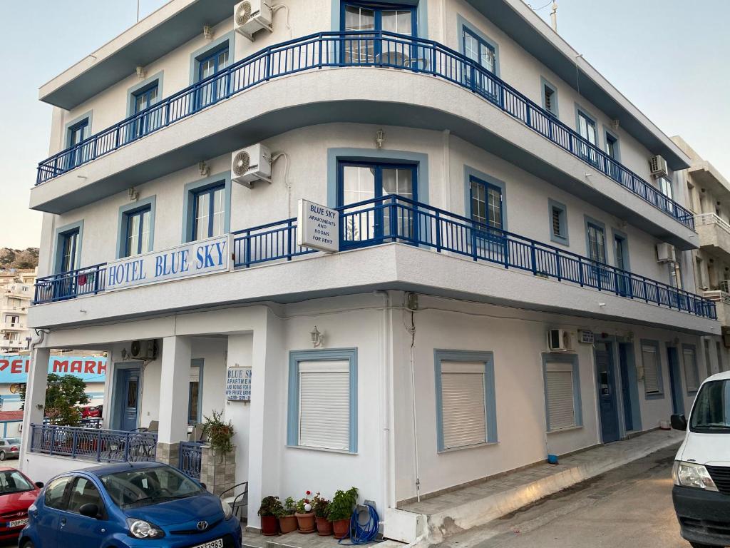 Blue Sky Apartments photo