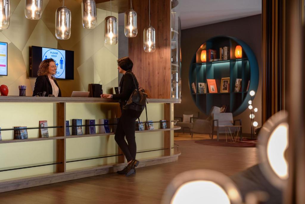 Novotel Regensburg Zentrum photo