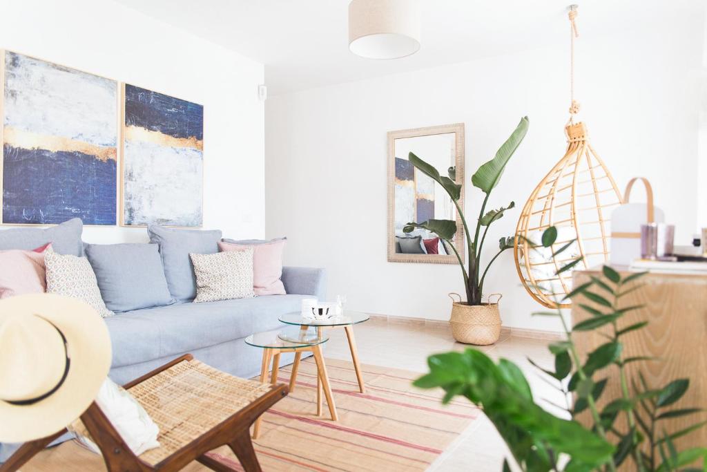 Lovely&Sunny Apartament Near Poris Beach - 1