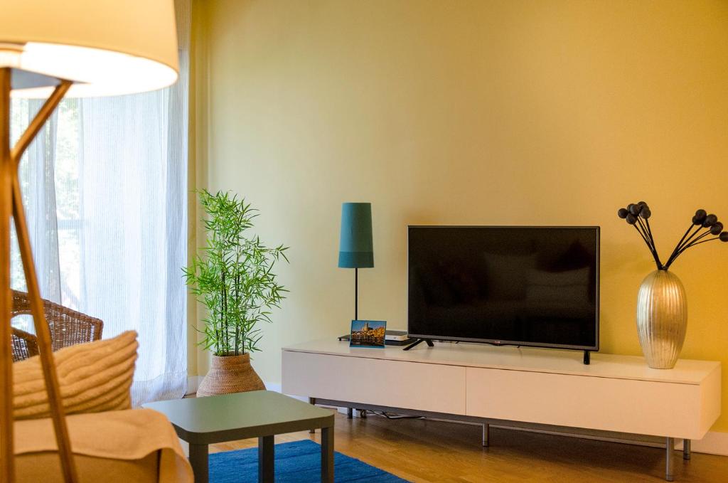 Devesa Park Apartment with Private Parking - 2