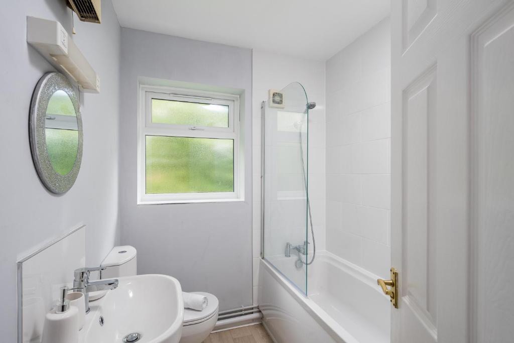 Sublime Stays Thornhill 1 Bed Apartment Crawley photo