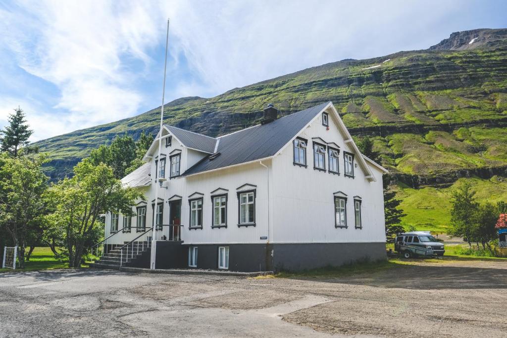 Hotel Aldan - The Bank — Hotel in Seydisfirdi