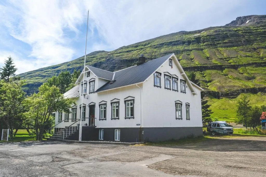 Bankinn - Hotel by Aldan – hotel w mieście Seyðisfjörður