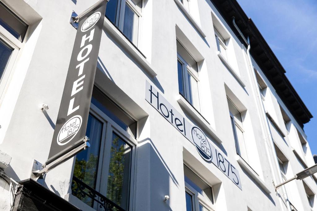 Hotel1875 photo