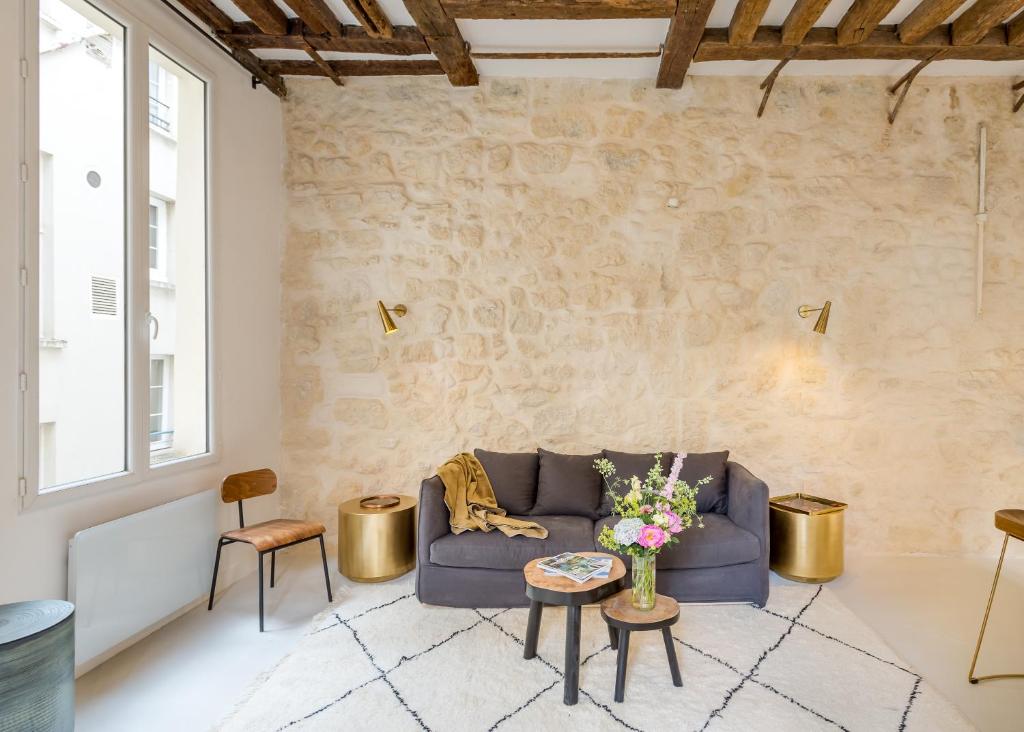 Habitat Parisien - 2BR-2BA - Marais - Hôtel de Ville - 3