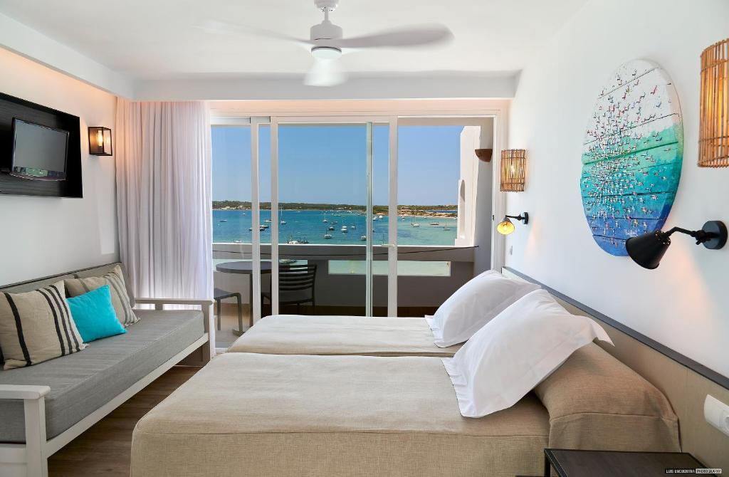 Apartamentos Sabina Playa — Hotel in Formentera