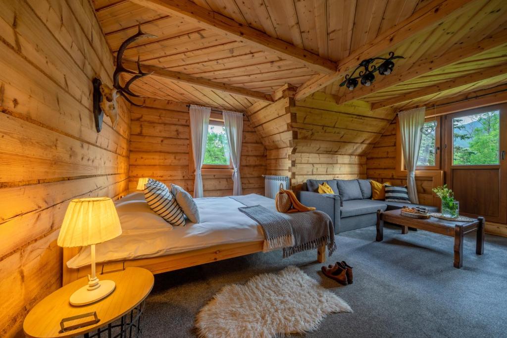 Folk Home photo