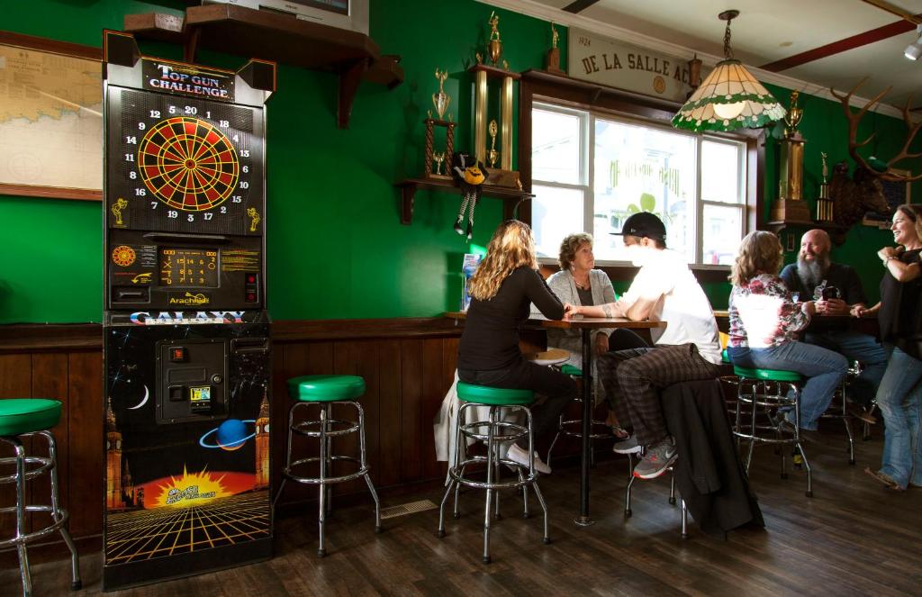 Irish American INN photo