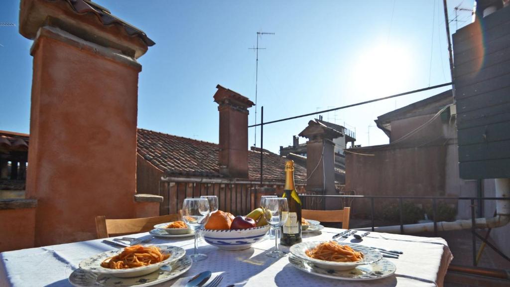 Mellina's Terrace - Stylish House - 4