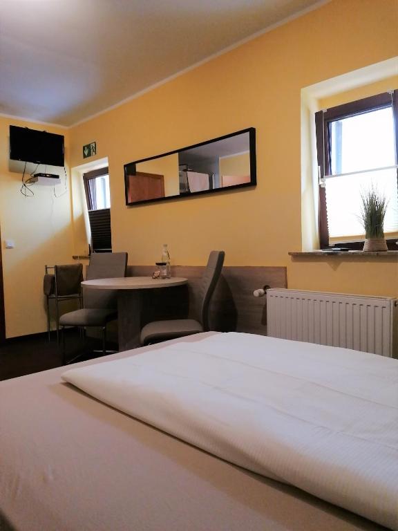 Pension Riverside in Leverkusen Hitdorf am Rhein - Zentral an der A1 und 59 photo