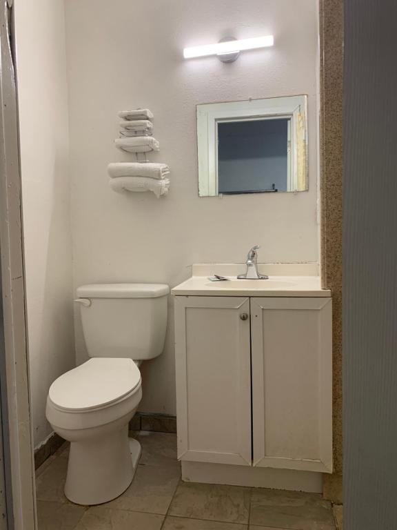 Budget Inn photo