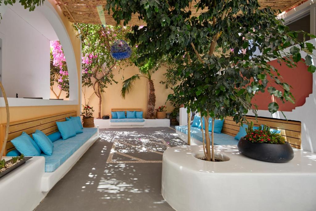 1. 블루 씨 호텔 ..