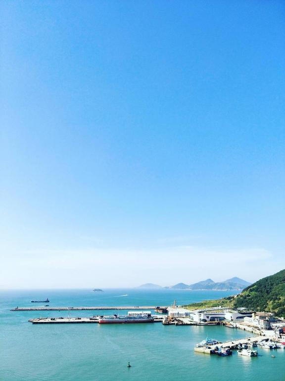 Surrounding environment, FU AO WO & HOSTEL in Matsu Island