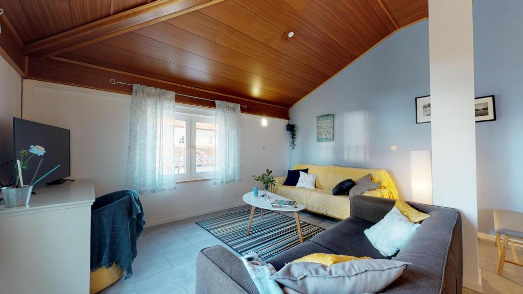 LORA apartment with beautiful sea & park view, Novigrad – Istrie