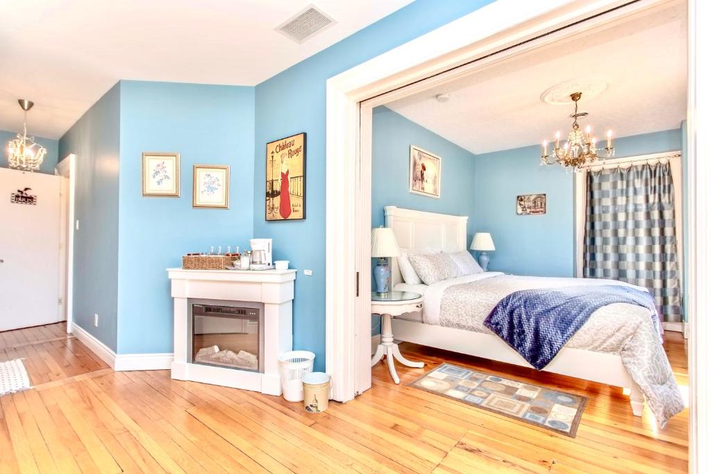 Redwood Bed and Breakfast Photo 33