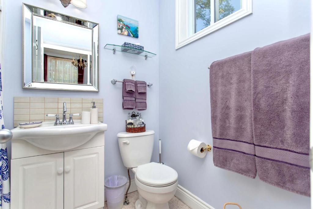 Redwood Bed and Breakfast Photo 48