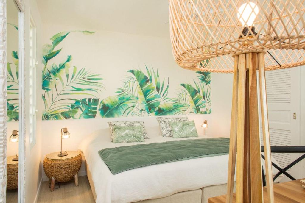 Bungalow with Sea View