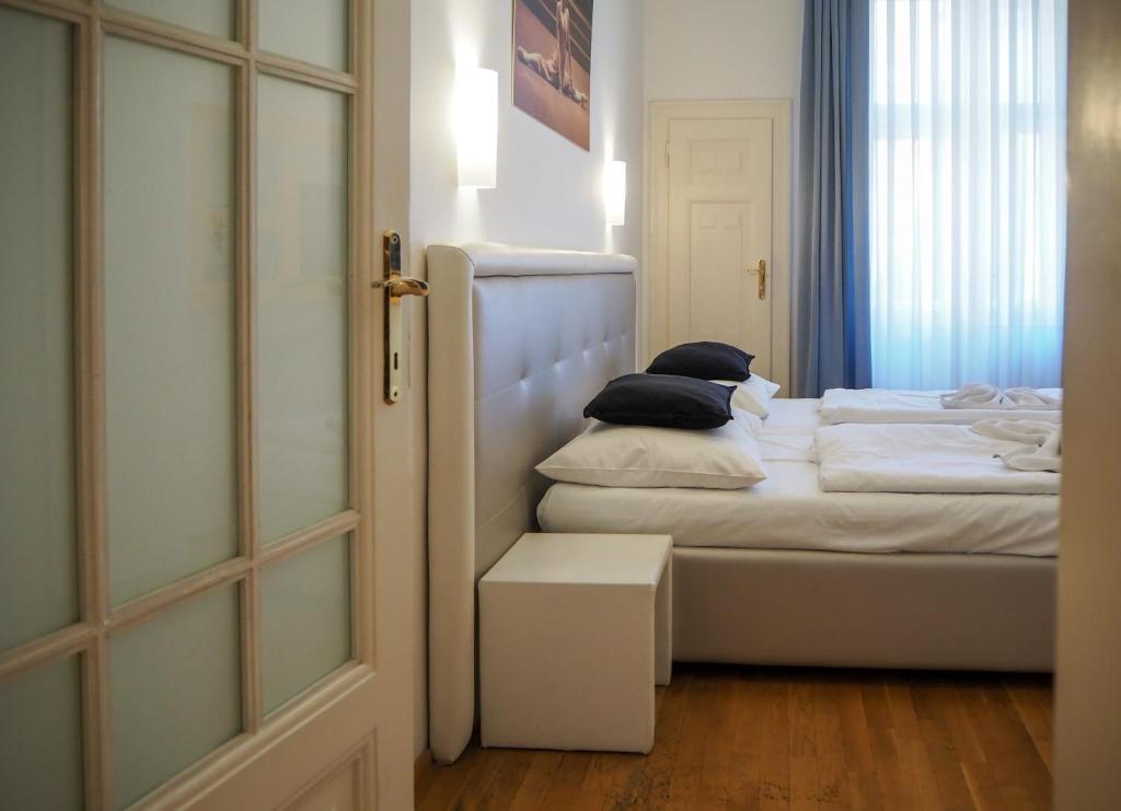 Zatecka 4 - Old Town Apartment photo