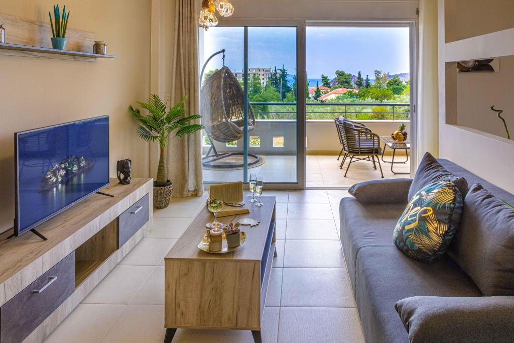 Savvas Apartment, Tolo