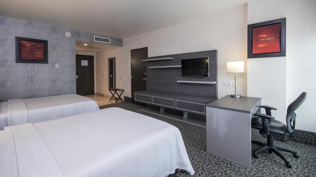 Holiday Inn Express & Suites Queretaro by IHG - 4