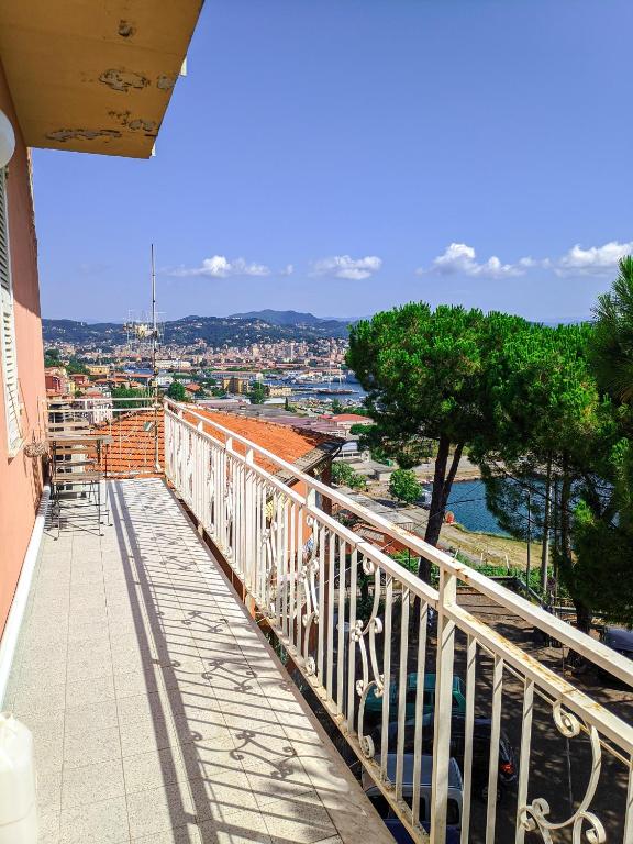 Perla Nera, La Spezia