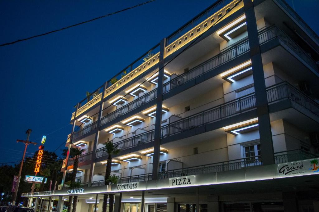 Hotel Europe — Hotel building in Katerini, Central Macedonia