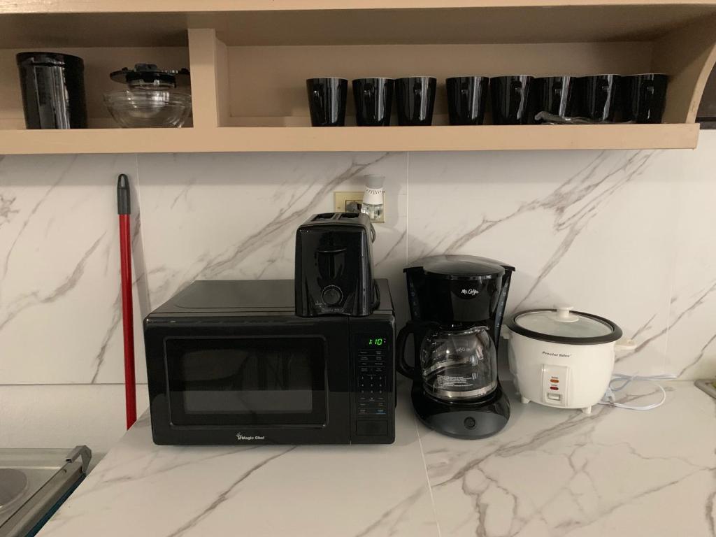 BEAUTIFUL 3 BEDROOM PRIVATE UNIT, FREE PARKING, 호텔 이미지 1