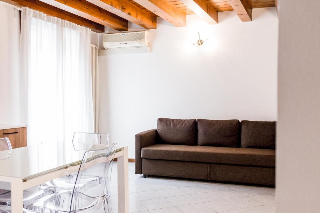 INTERO APPARTAMENTO nel cuore di VICENZA - 4