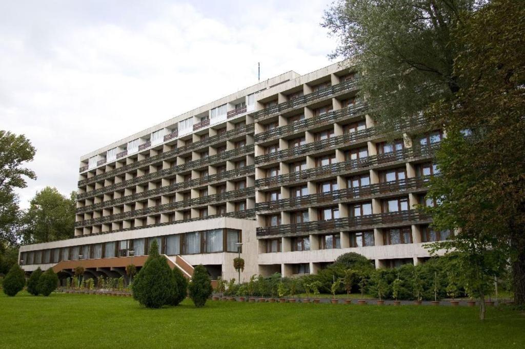 Riviera Park Hotel