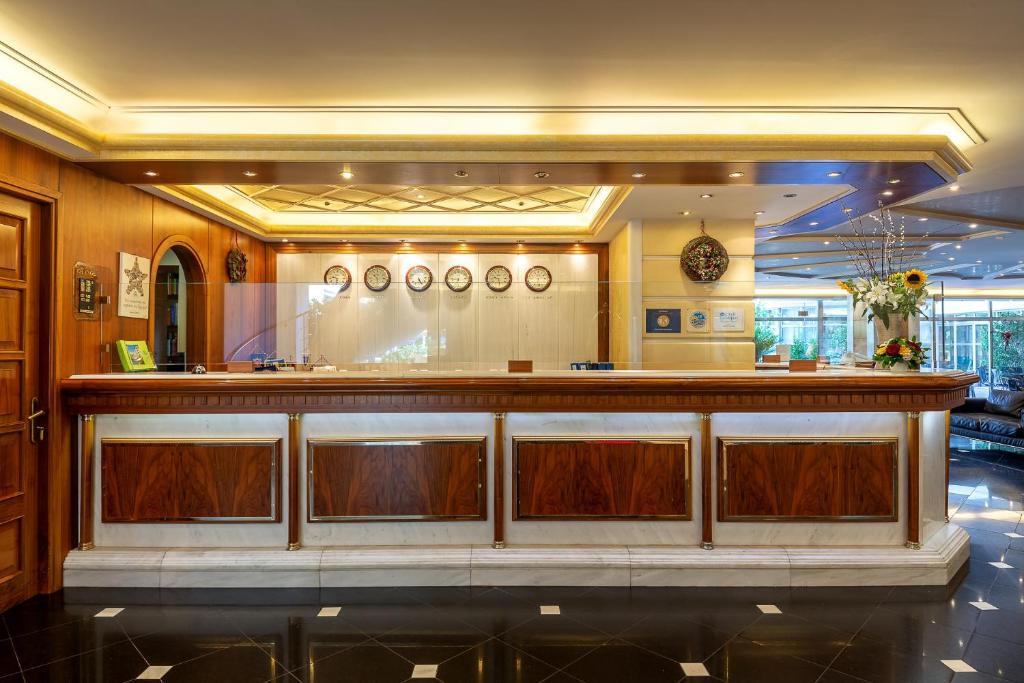 Oasis Hotel Apartments photo