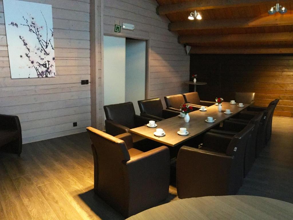 Best Western Flanders Lodge Photo 23