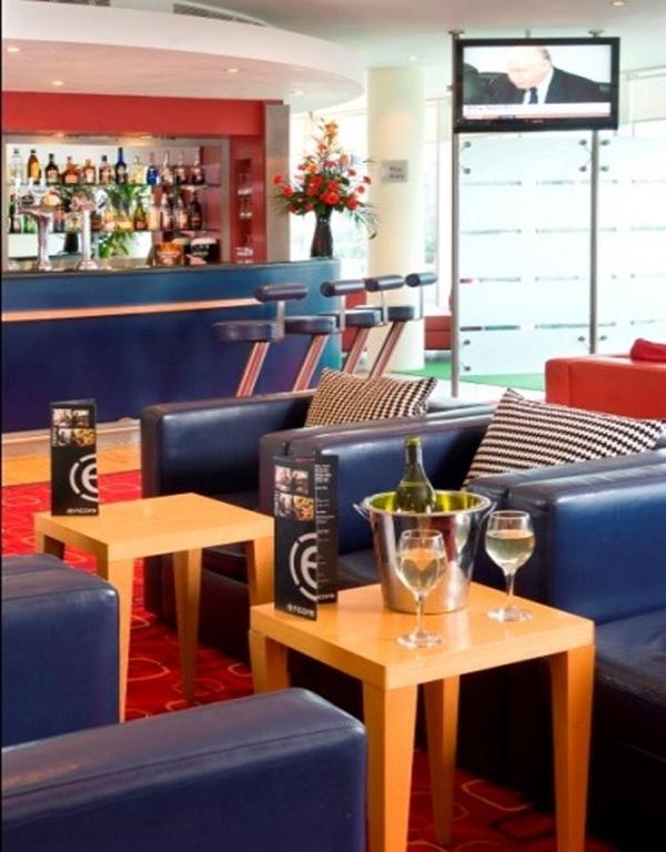 Bar/lounge