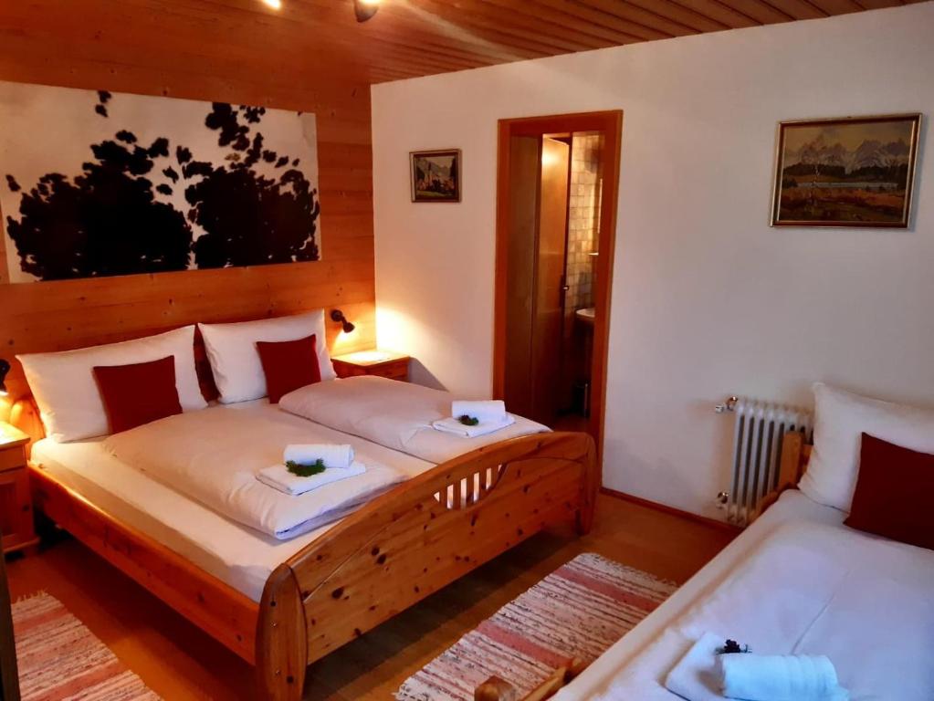 Haus Reason - 5