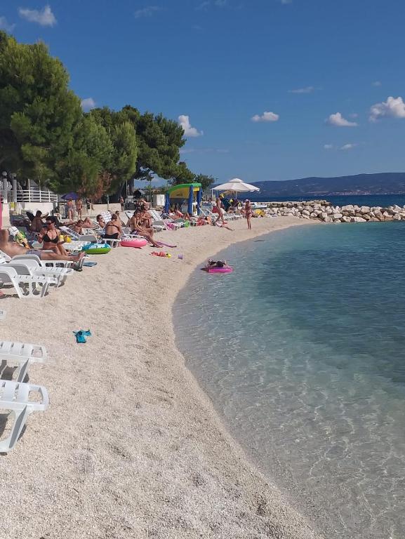 Apartman Ikar, Podstrana