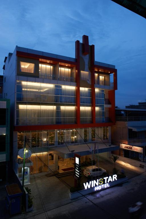 Exterior view, Winstar Hotel in Pekanbaru
