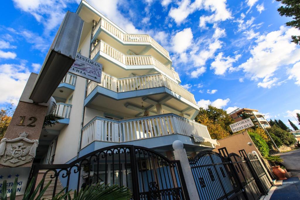 Guest house Perović - 1