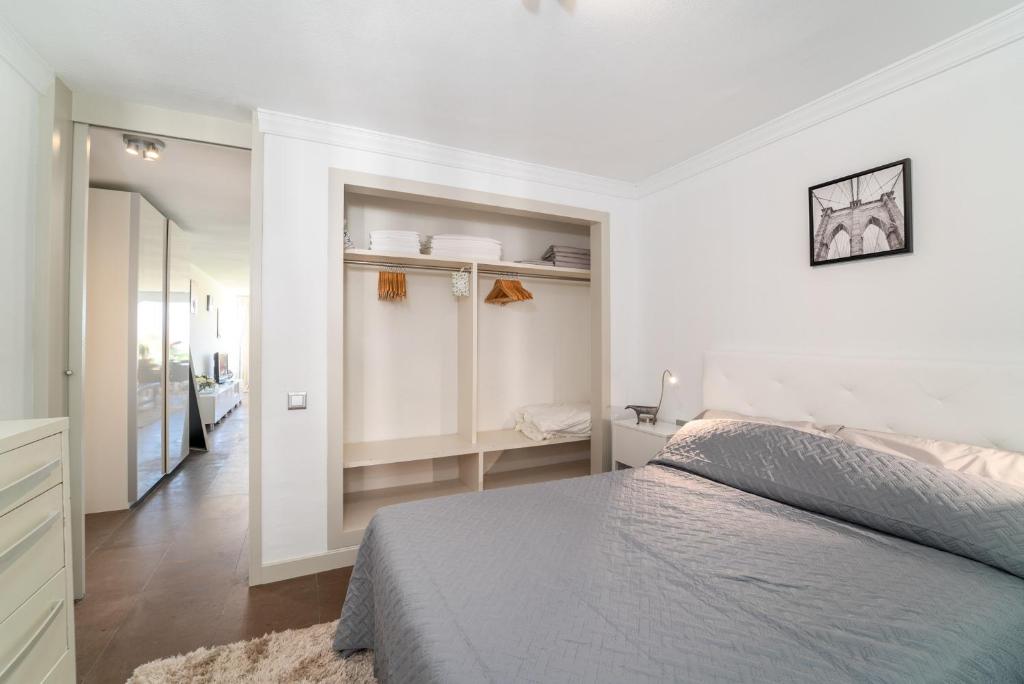 Azahara I, 25A small cozy apartment with great views located in the popular area of Nueva Andalucia - 5