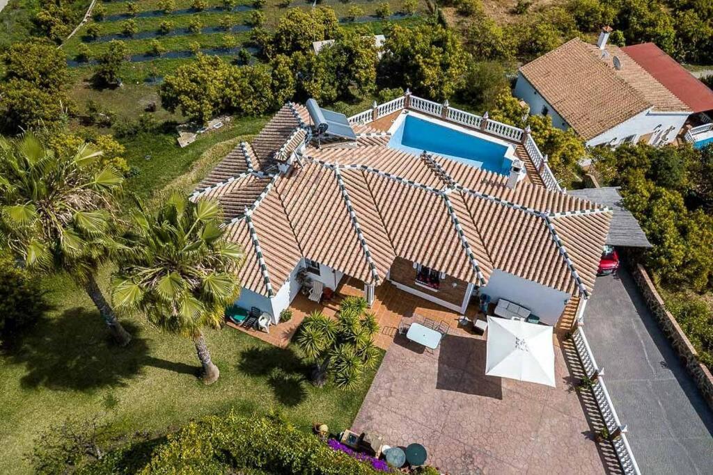 VILLA ANDALUCÍA: cerca de todo, intimidad y espacio - 3